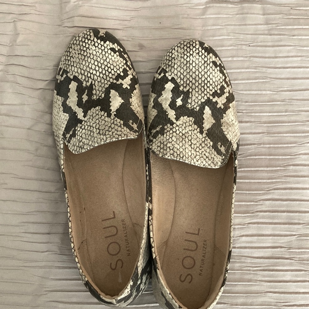 SOUL Naturalizer Snake Skin Loafers